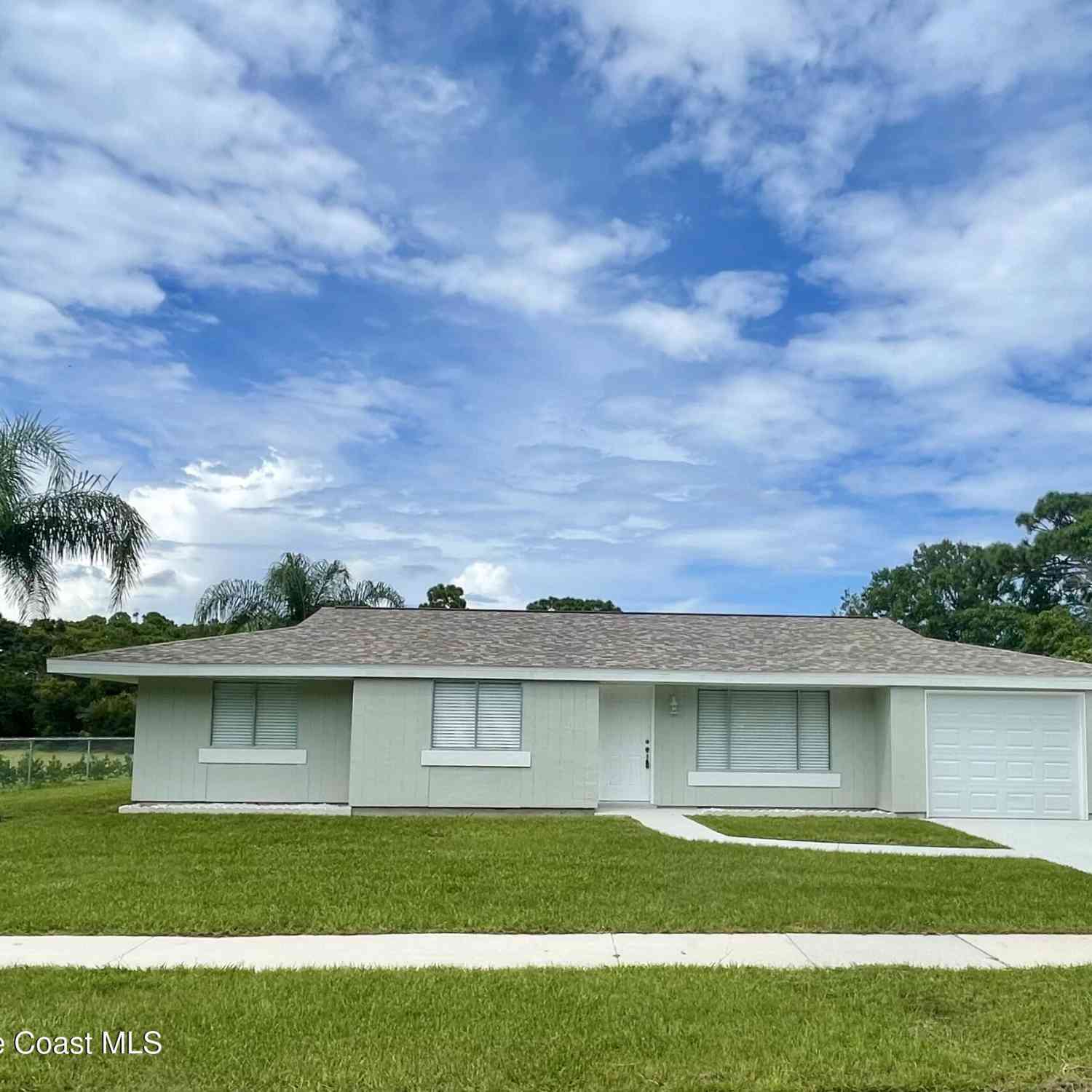 Homes For Sale - 1186 Galty Circle #6<br/> Palm Bay, FL 32905