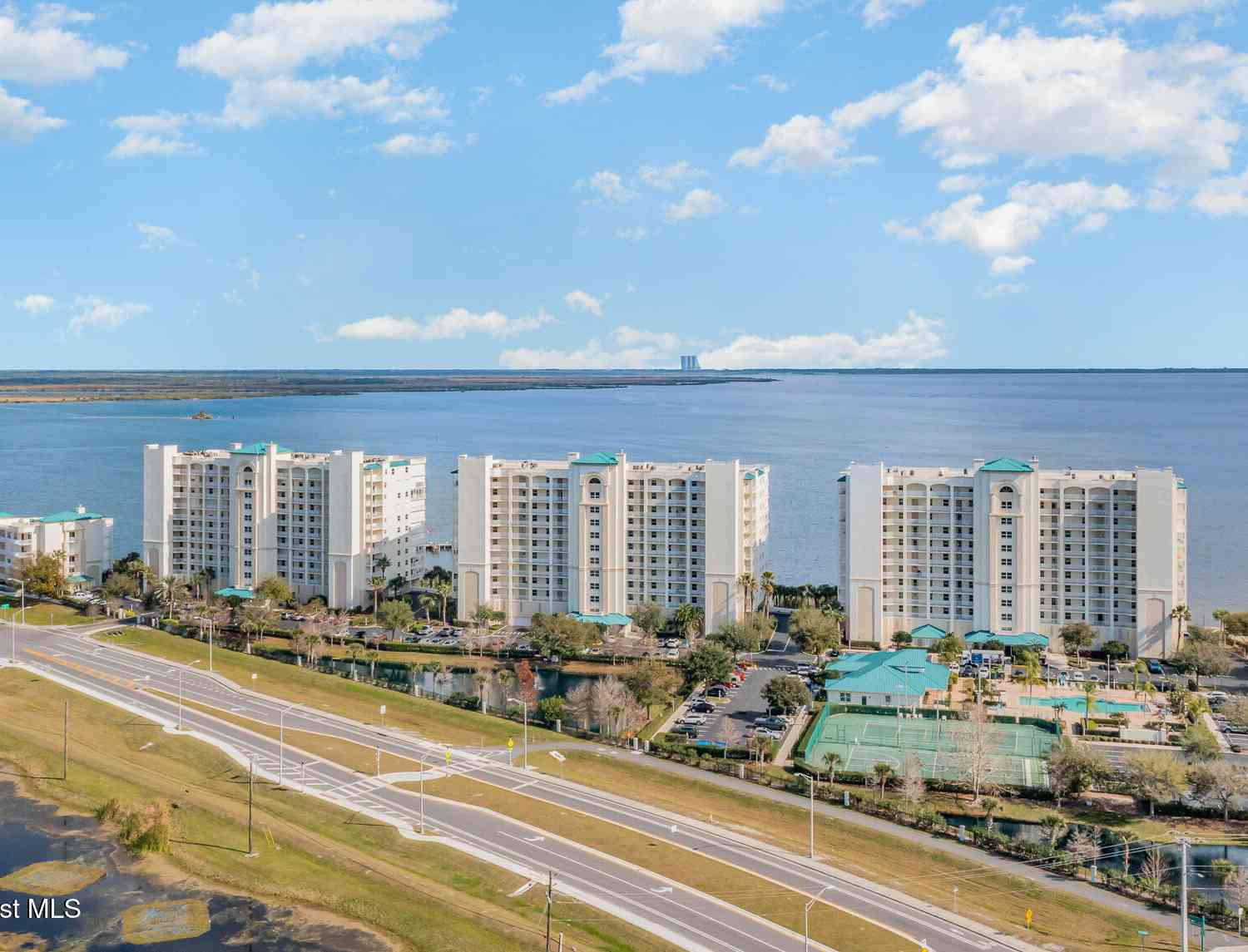Condo For Sale - 7 Indian River Avenue #604<br/> Titusville, FL 32796