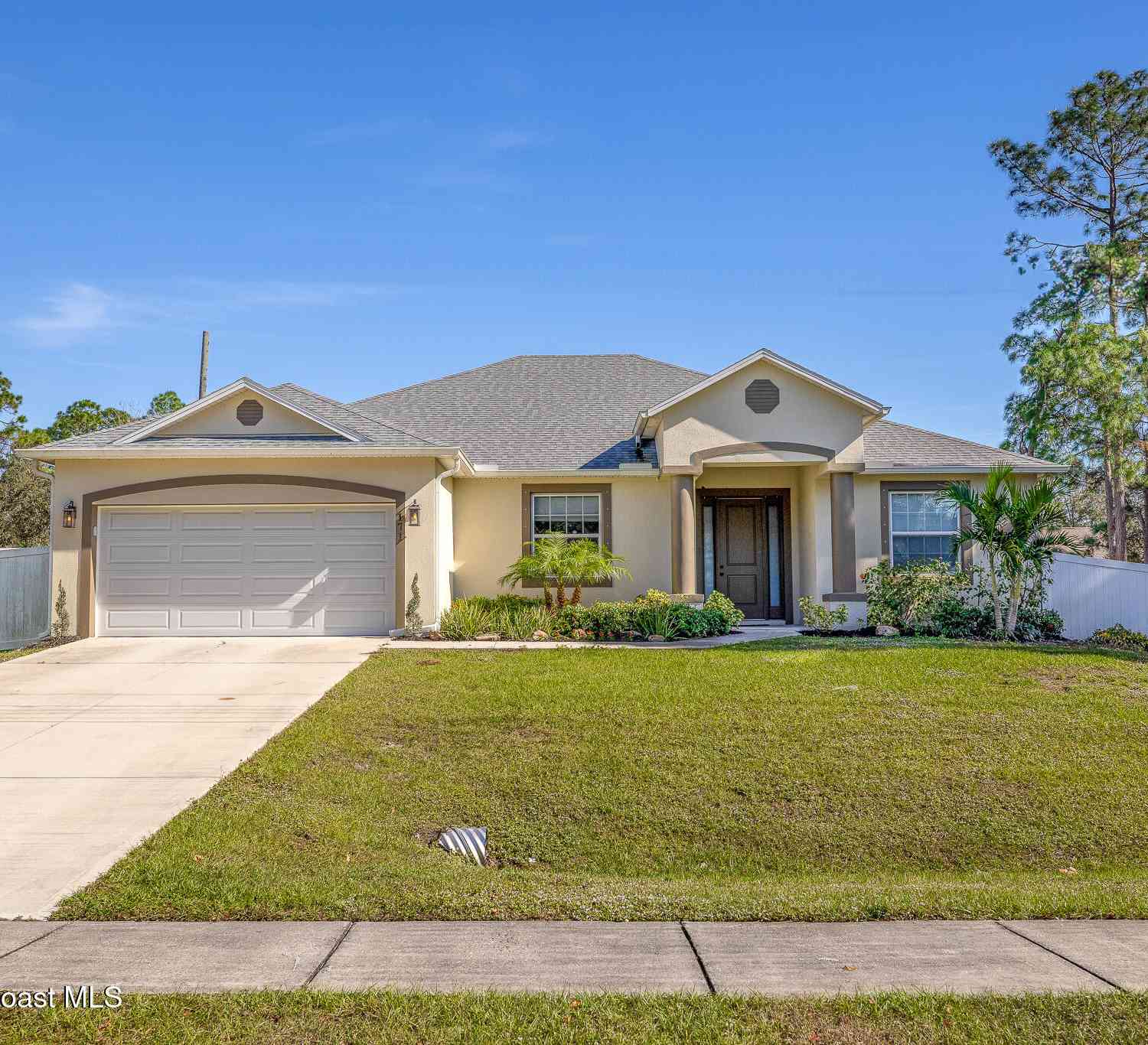 Homes For Sale - 171 Hurley Boulevard<br/> Palm Bay, FL 32908