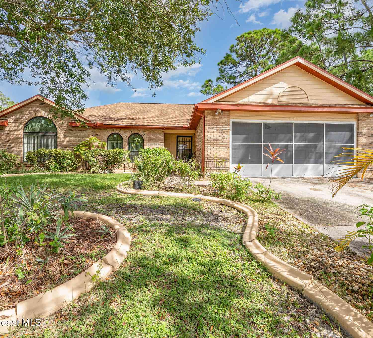 Homes For Sale - 915 Elmont Street<br/> Palm Bay, FL 32907