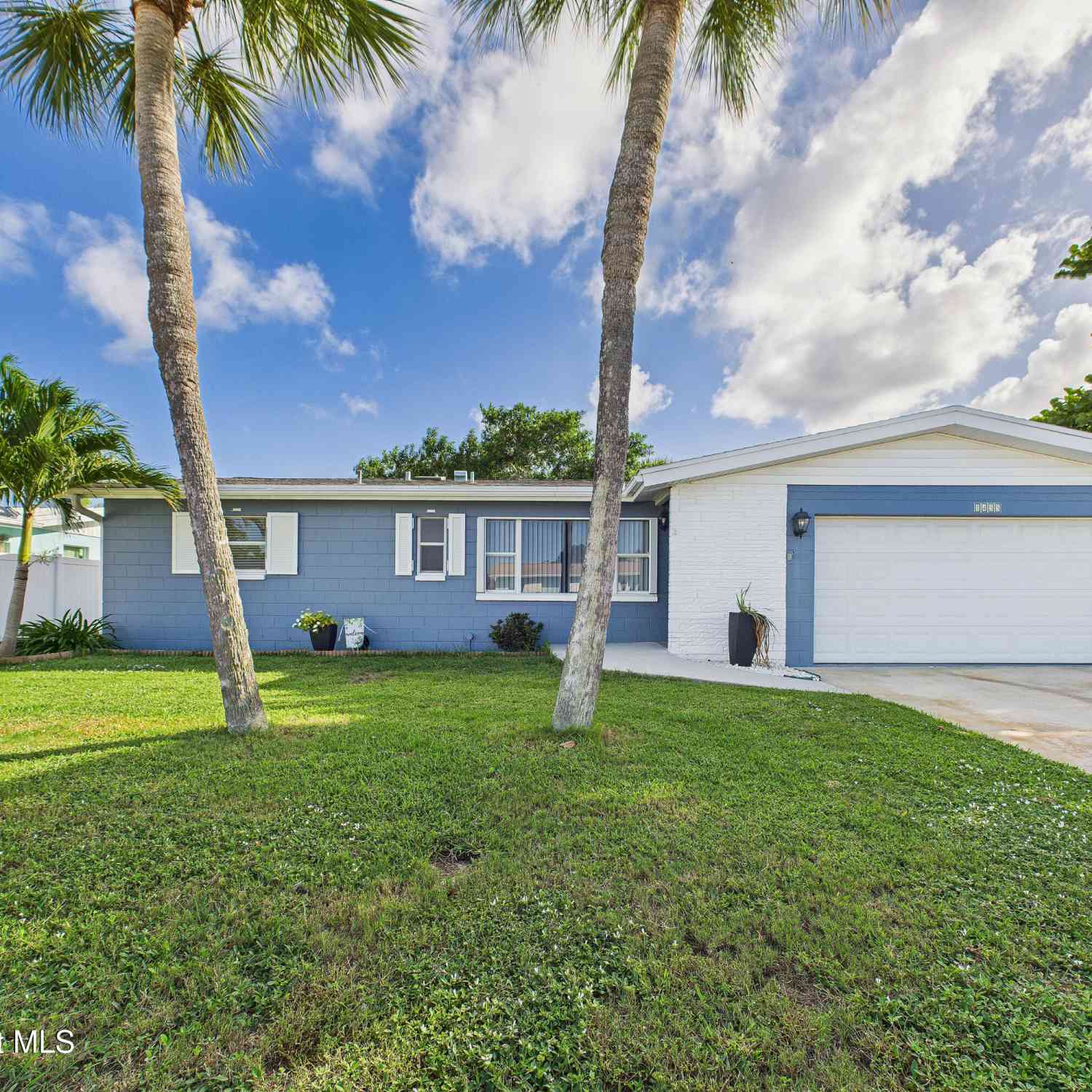 Homes For Sale - 1455 Hannah Drive<br/> Merritt Island, FL 32952