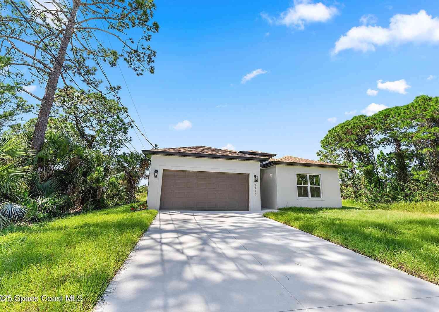 Homes For Sale - 2718 Lakeland Avenue<br/> Palm Bay, FL 32908