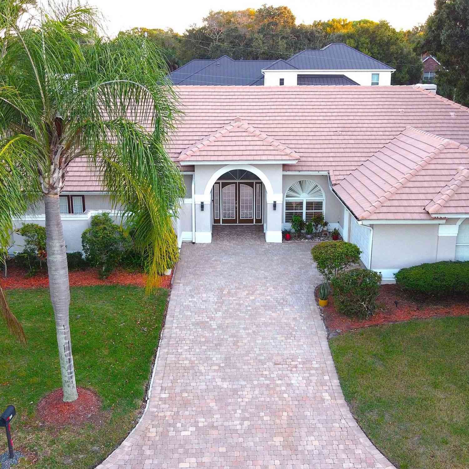 Homes For Sale - 101 Island Grove Drive<br/> Merritt Island, FL 32952