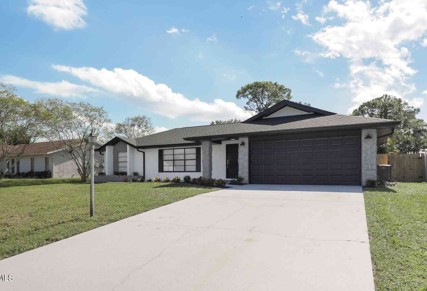 Homes For Sale - 960 Canton Street<br/> Palm Bay, FL 32907