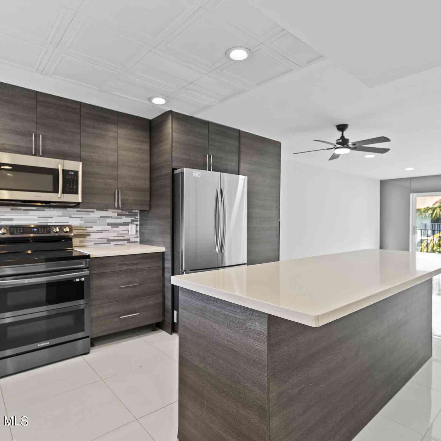 Homes For Sale - 809 W Oakland Park Boulevard #K12<br/> Oakland Park, FL 33311