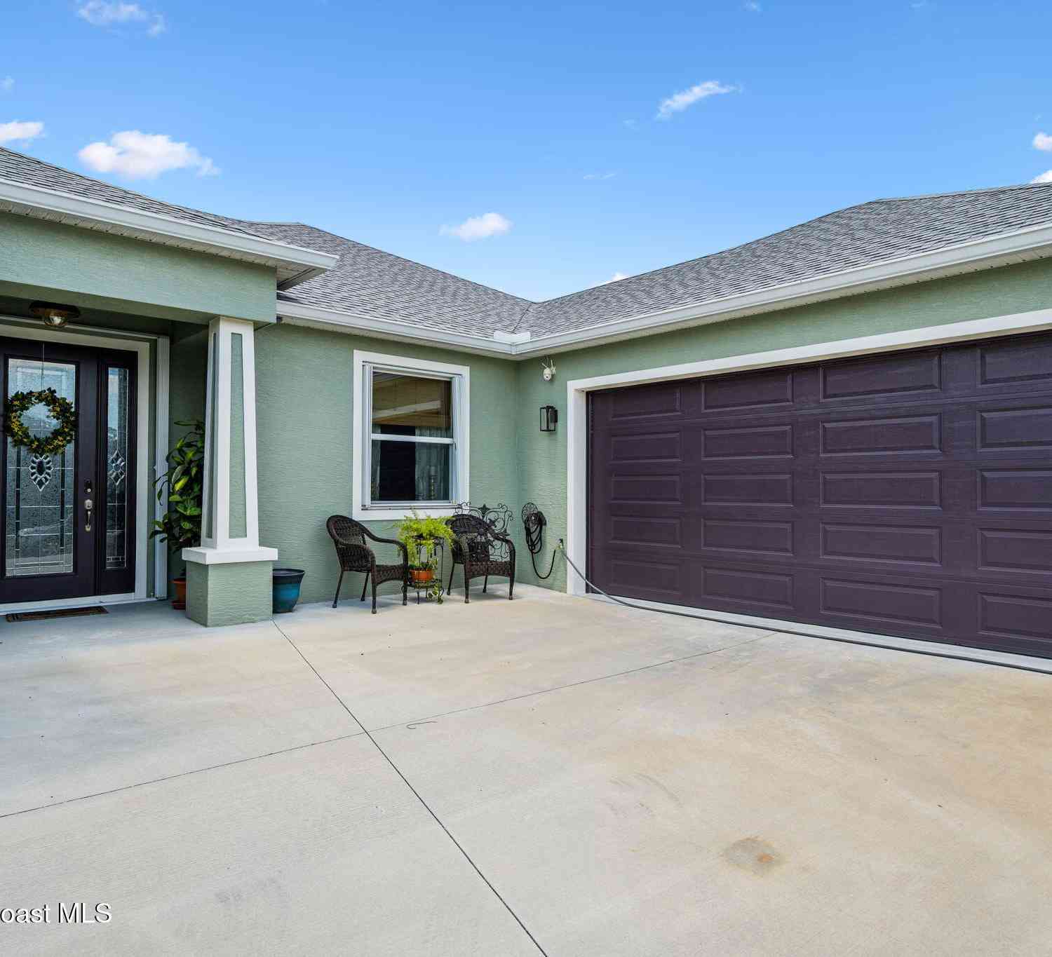 Homes For Sale - 898 Gera Avenue<br/> Palm Bay, FL 32907