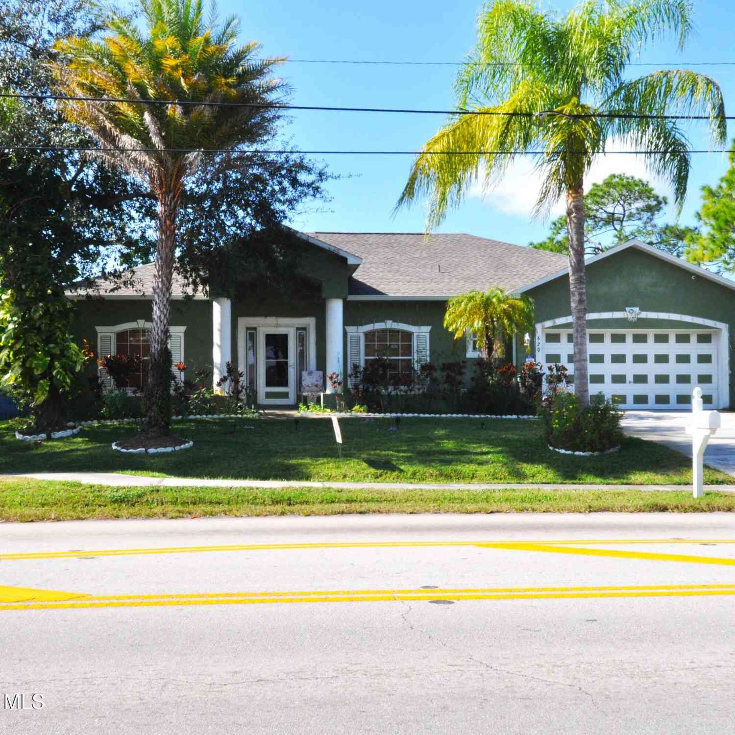 Homes For Sale - 620 San Filippo Drive<br/> Palm Bay, FL 32909