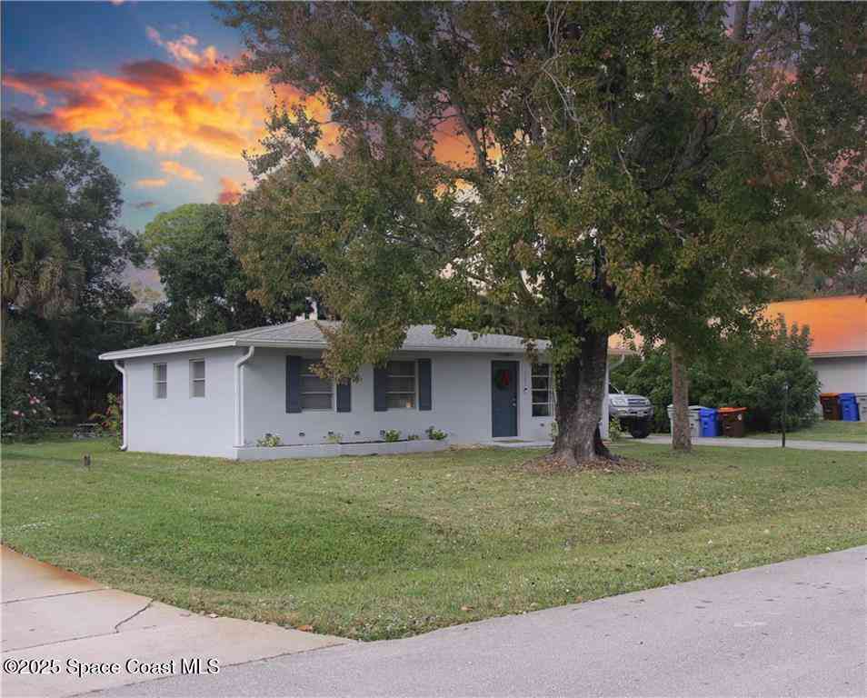 Homes For Sale - 161 21st Avenue<br/> Vero Beach, FL 32962