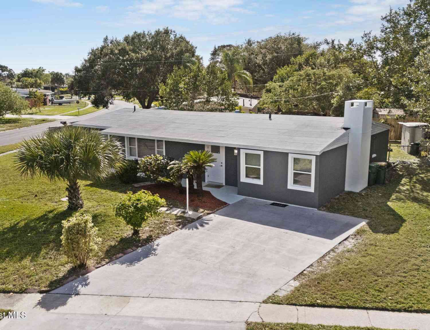 Homes For Sale - 2033 Adams Avenue<br/> Melbourne, FL 32935