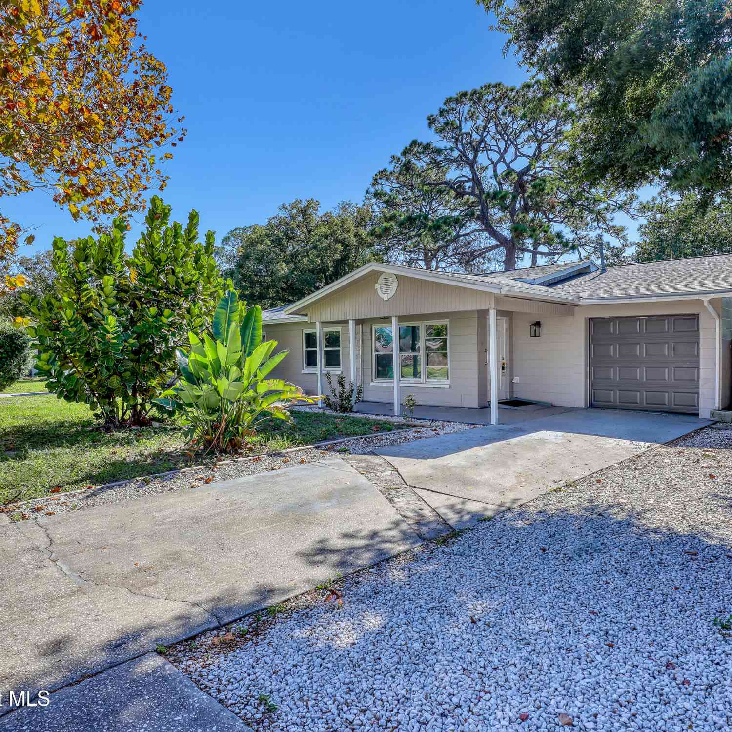 Homes For Sale - 1051 Grove Avenue<br/> Cocoa, FL 32922