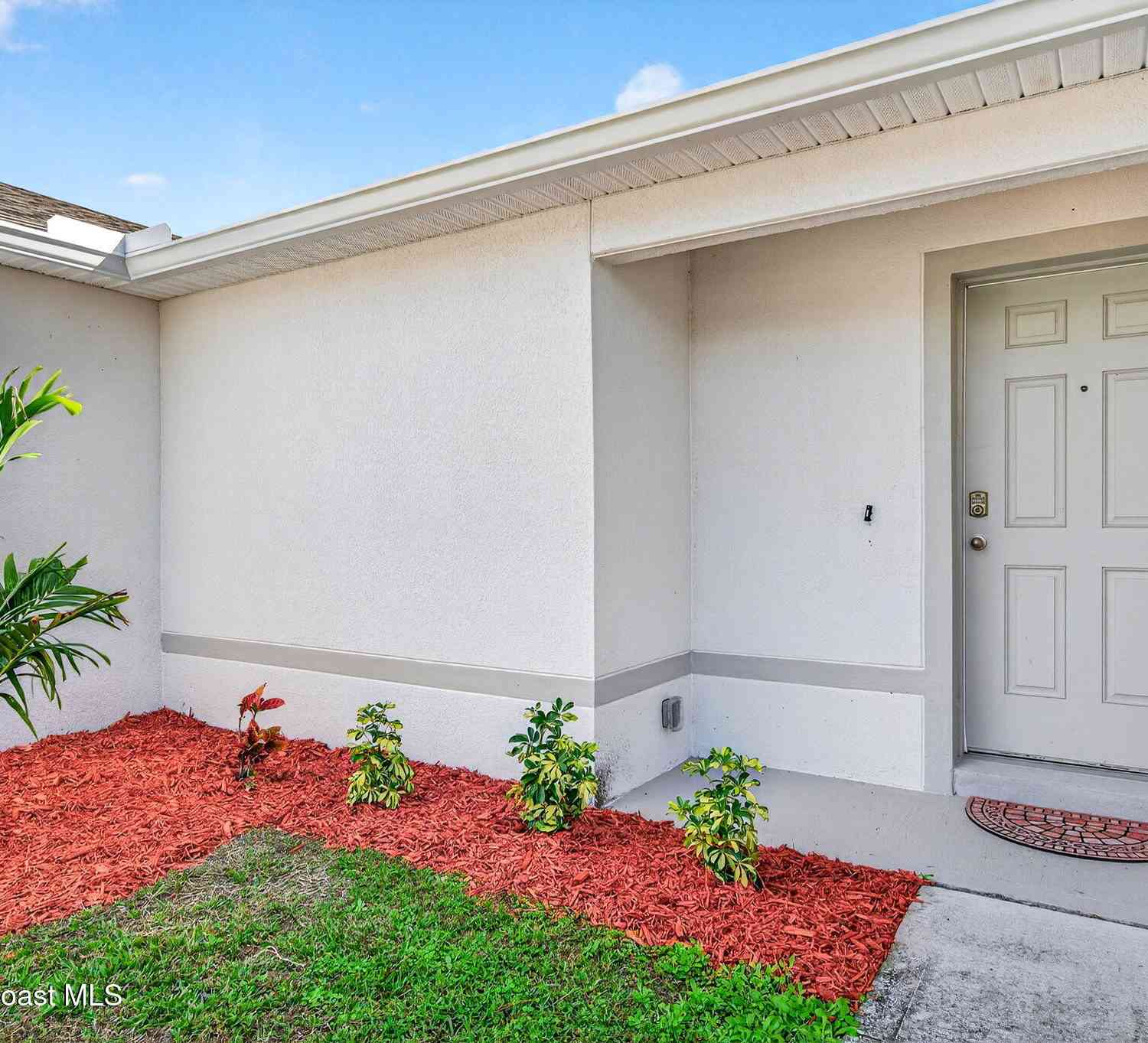 Homes For Sale - 1864 Red Bud Circle<br/> Palm Bay, FL 32909