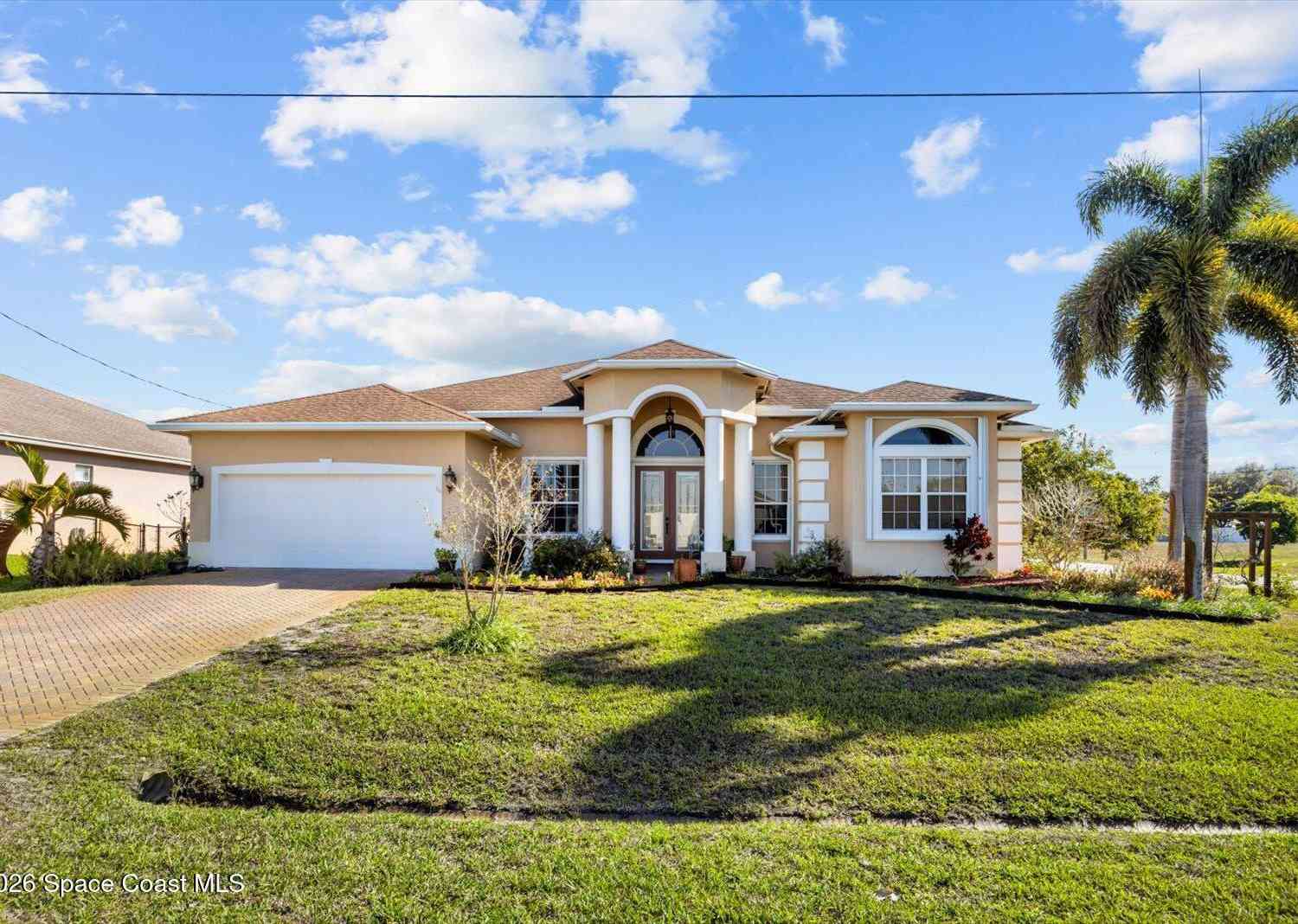 Condo For Sale - 111 SW Ladybug Drive<br/> Saint Lucie County, Port St. Lucie, FL 34953