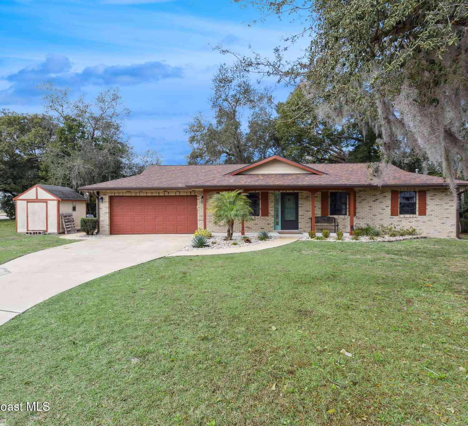 Homes For Sale - 150 Serena Road<br/> DeBary, FL 32713