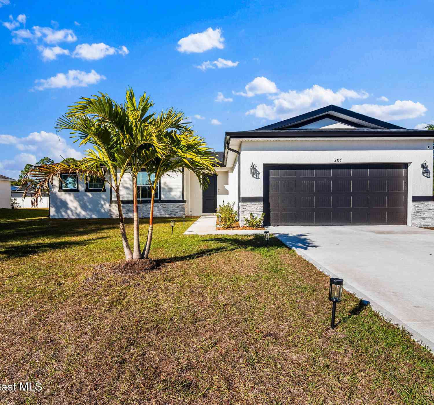 Homes For Sale - 207 Bellbrook Street<br/> Palm Bay, FL 32909