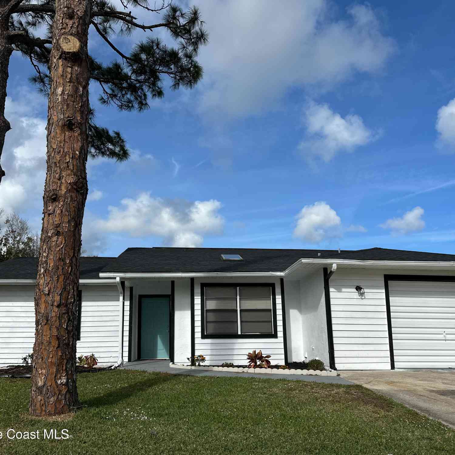 Homes For Sale - 711 Kempten Street<br/> Palm Bay, FL 32907