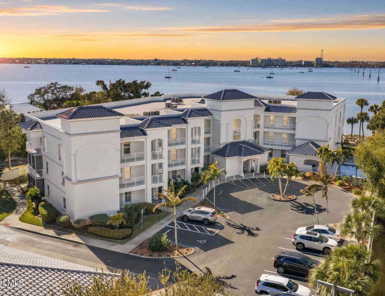 Condo For Sale - 420 Moore Park Lane #107<br/> Merritt Island, FL 32952