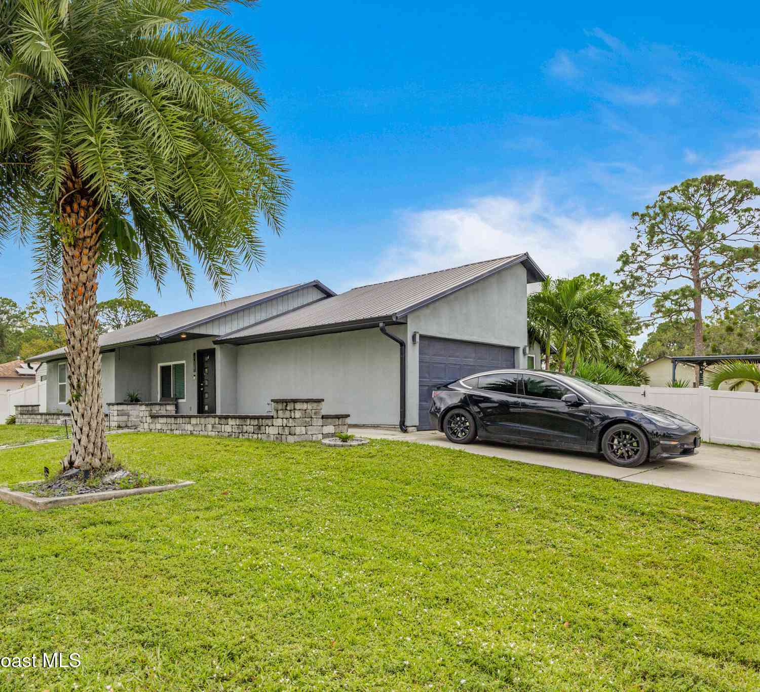 Homes For Sale - 258 Emerson Drive<br/> Palm Bay, FL 32907