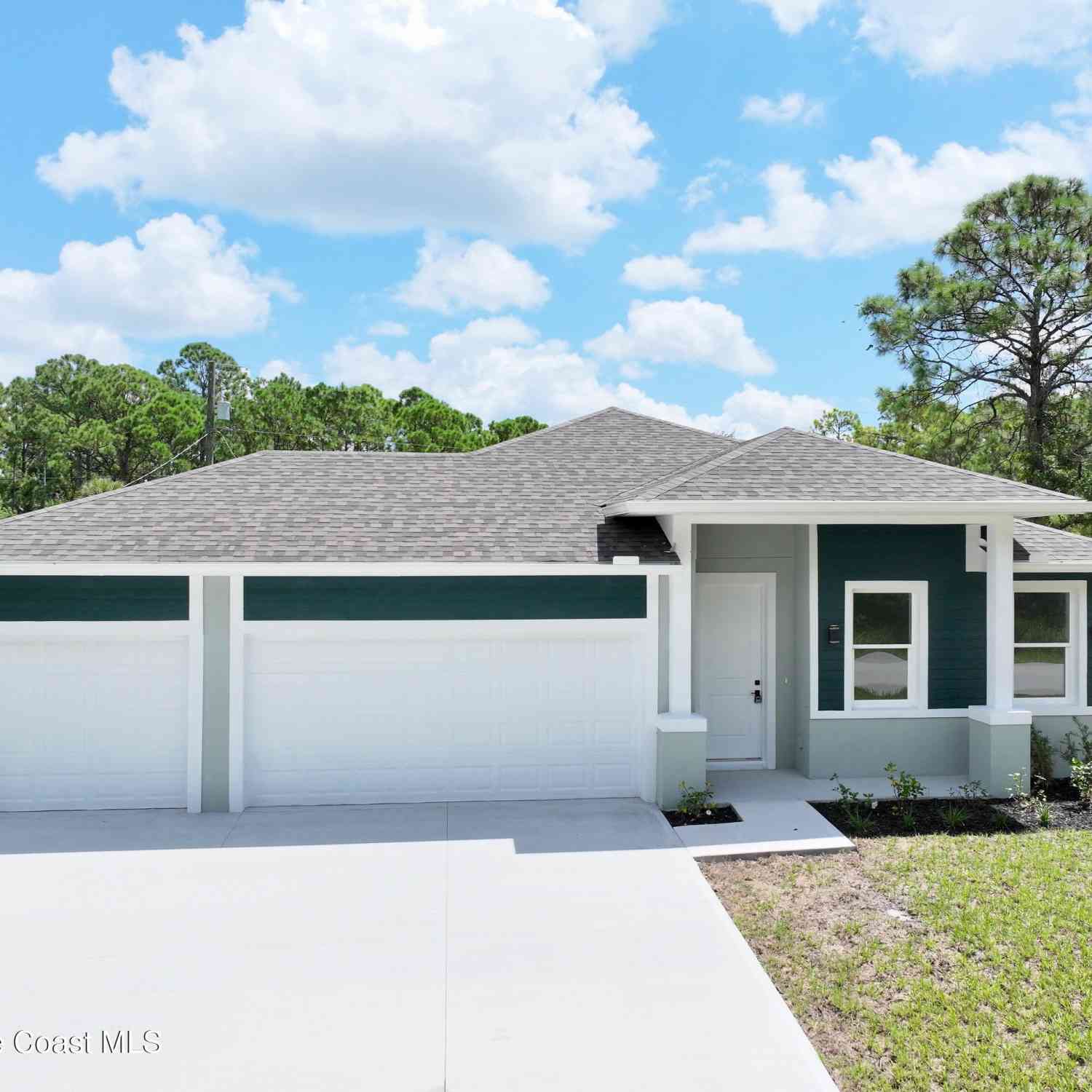 Homes For Sale - 371 Halloran Street<br/> Palm Bay, FL 32909
