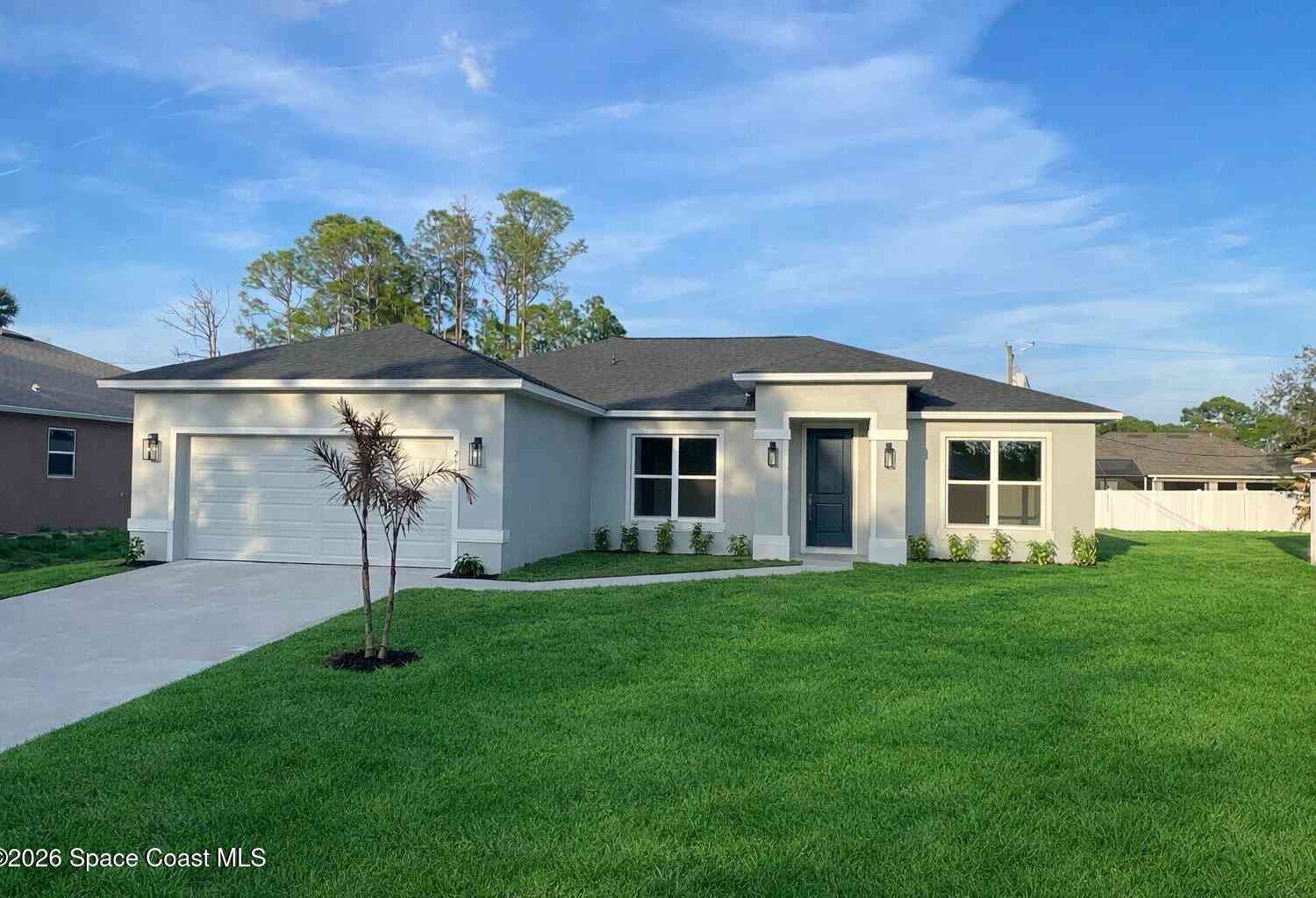 Homes For Sale - 2863 Grant Avenue<br/> Palm Bay, FL 32909