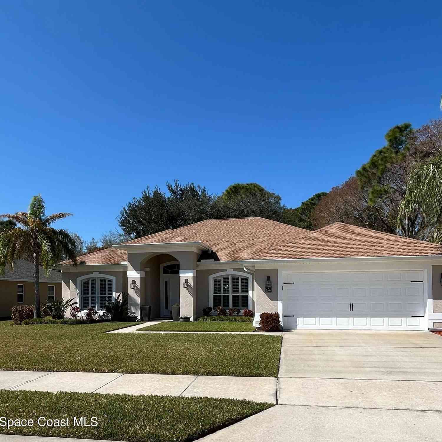 Homes For Sale - 2304 Merlin Drive<br/> Melbourne, FL 32904