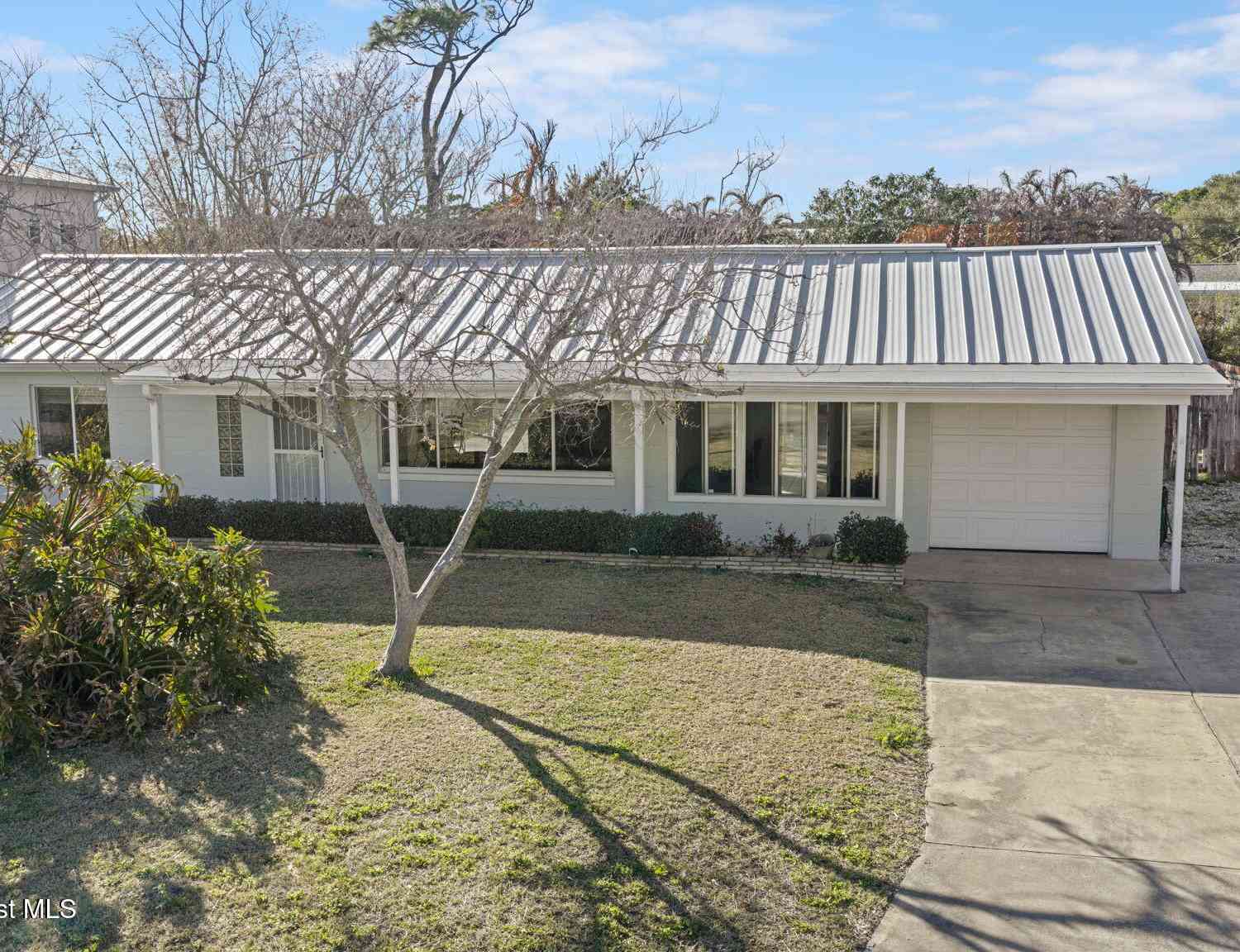 Homes For Sale - 736 Ballard Drive<br/> Melbourne, FL 32935