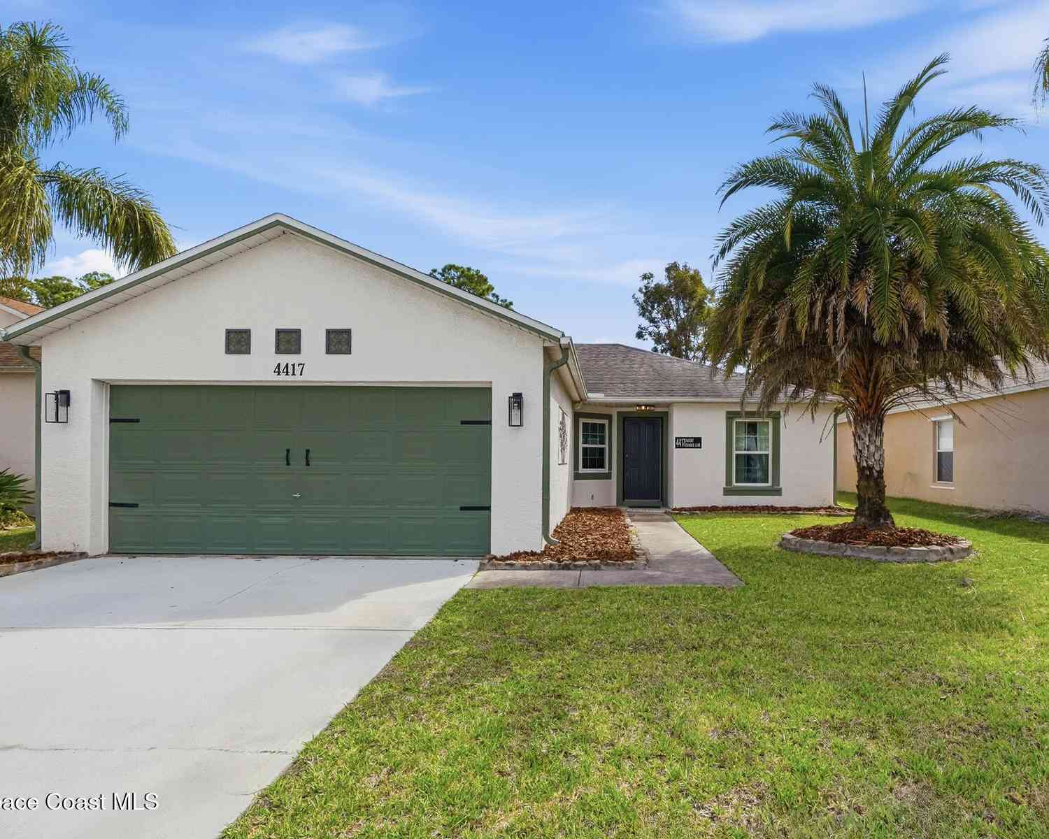 Homes For Sale - 4417 Mt Carmel Lane<br/> Melbourne, FL 32901