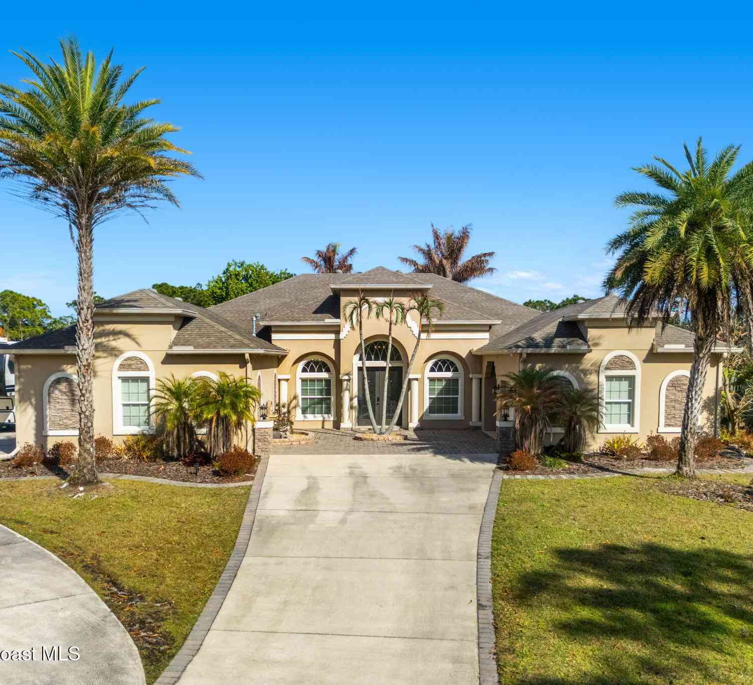 Homes For Sale - 6895 Cottonwood Drive<br/> Grant, FL 32949