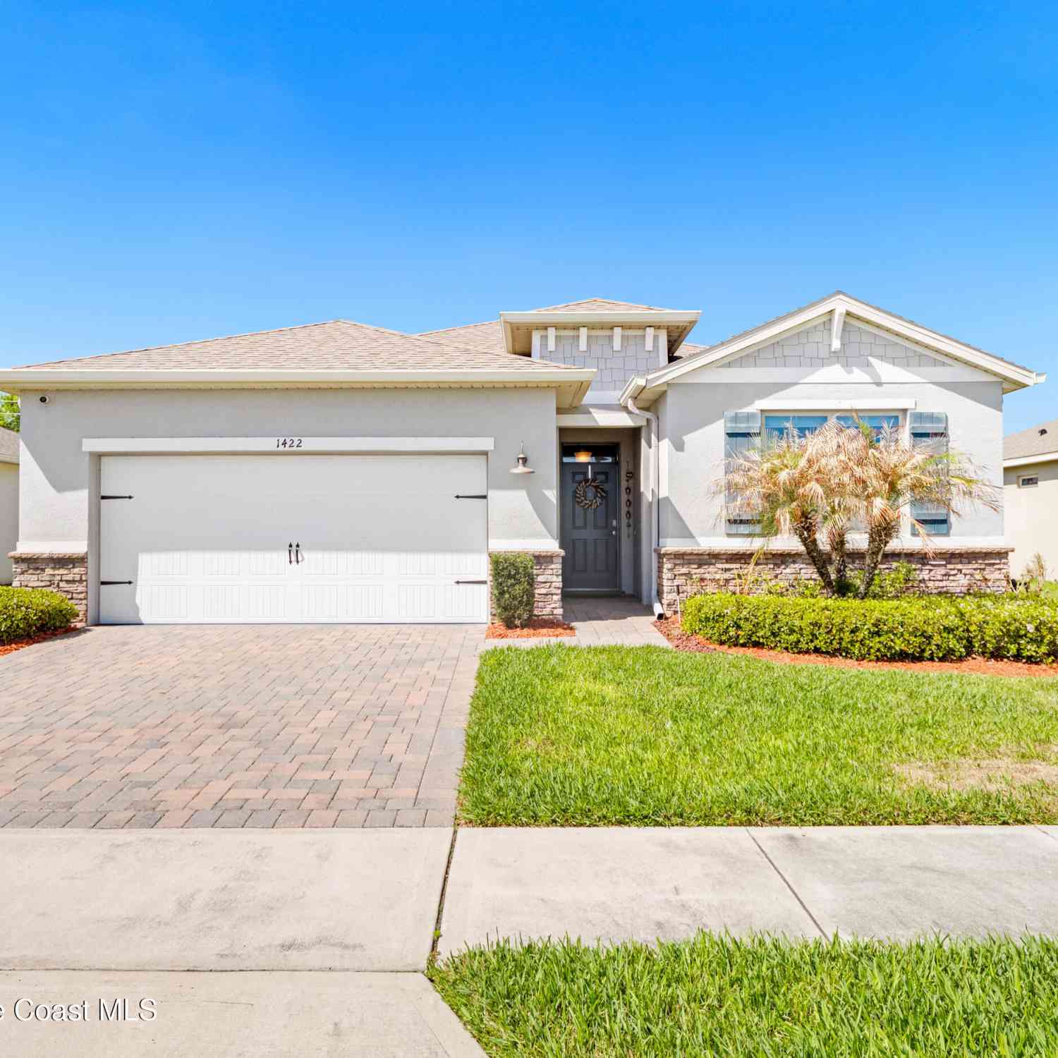 Homes For Sale - 1422 Savoy Lane<br/> Sanford, FL 32771