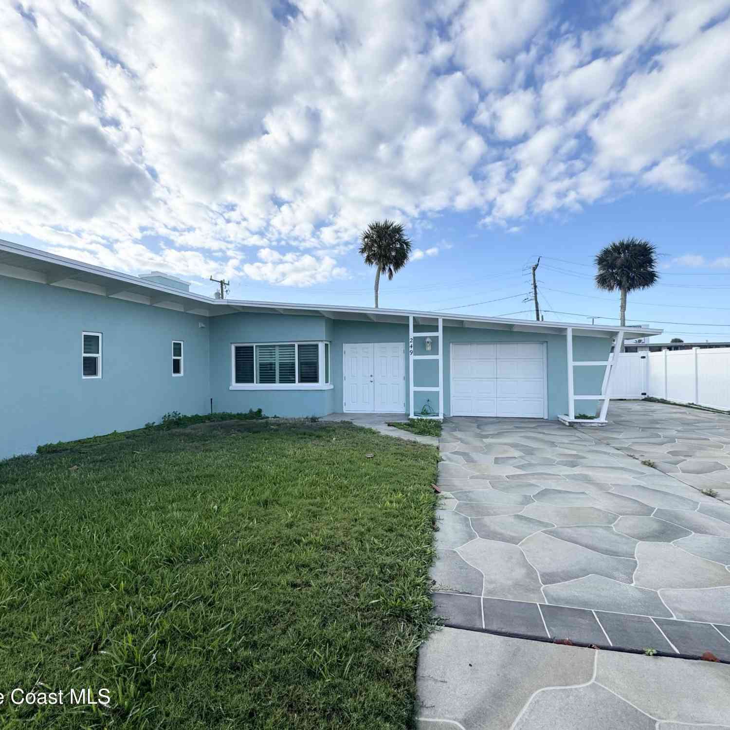 Homes For Rent - 249 Palm Lane<br/> Cocoa Beach, FL 32931