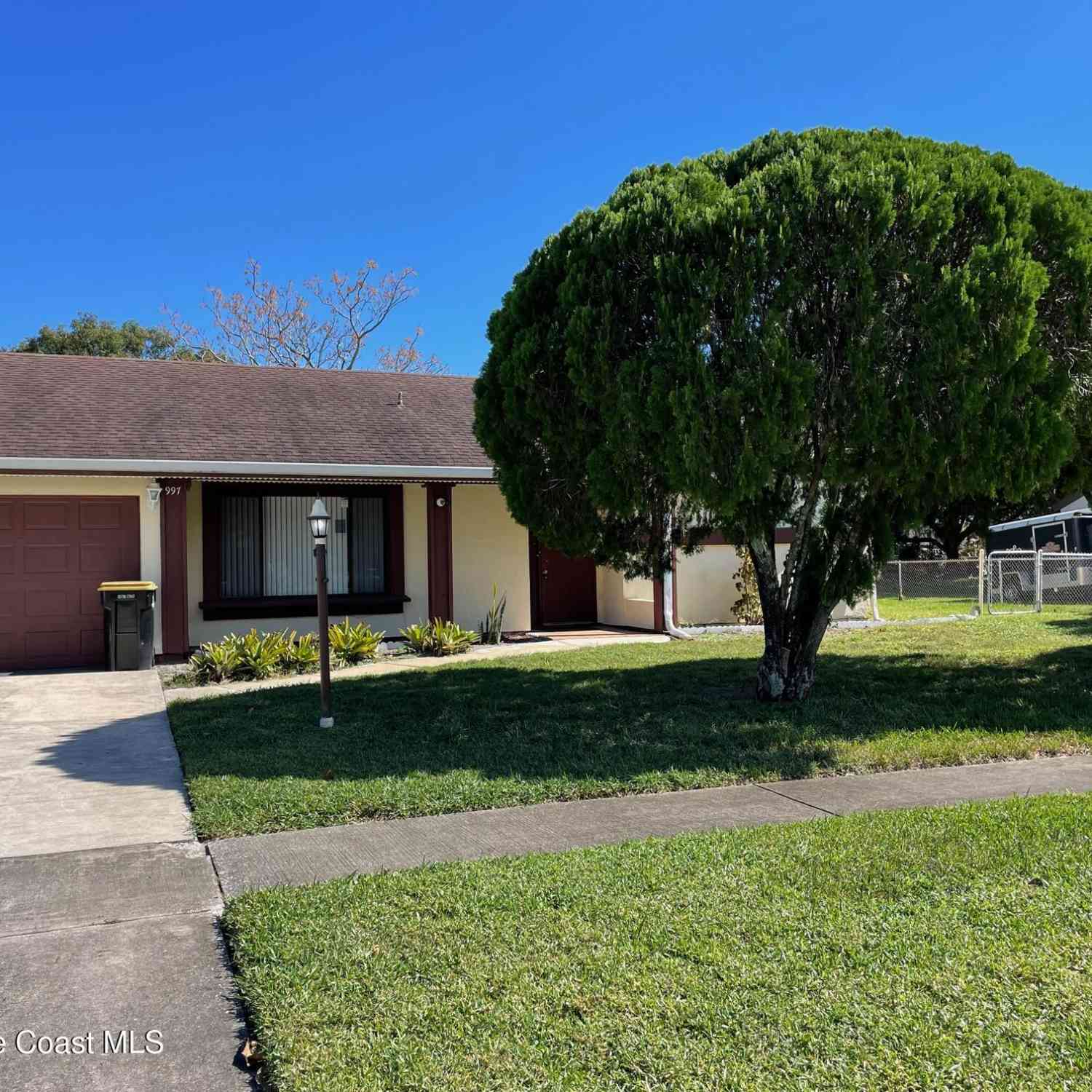 Homes For Rent - 997 Mariposa Drive<br/> Palm Bay, FL 32905