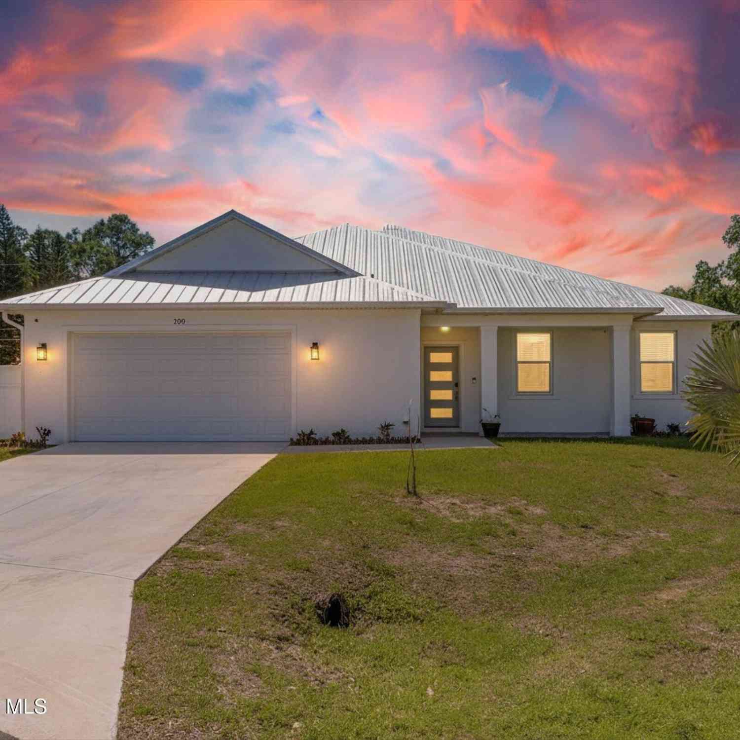 Homes For Sale - 290 Dobbins Road<br/> Palm Bay, FL 32907