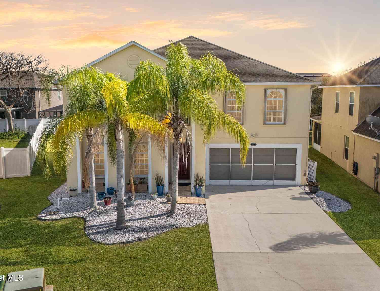 Homes For Sale - 2771 Snapdragon Drive<br/> Palm Bay, FL 32907