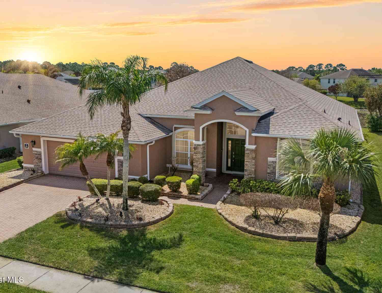 Homes For Sale - 181 Brandy Creek Circle<br/> Palm Bay, FL 32909