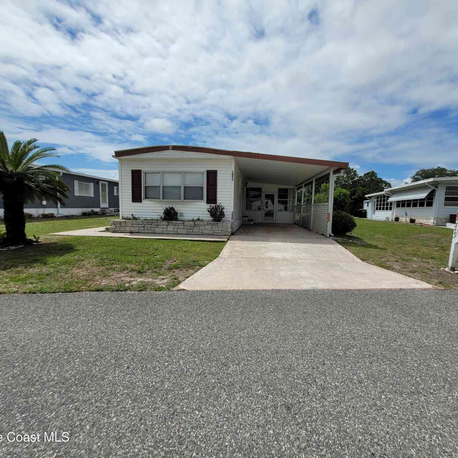 Mobile Home For Sale - 1073 Moonlight Court<br/> Palm Bay, FL 32907