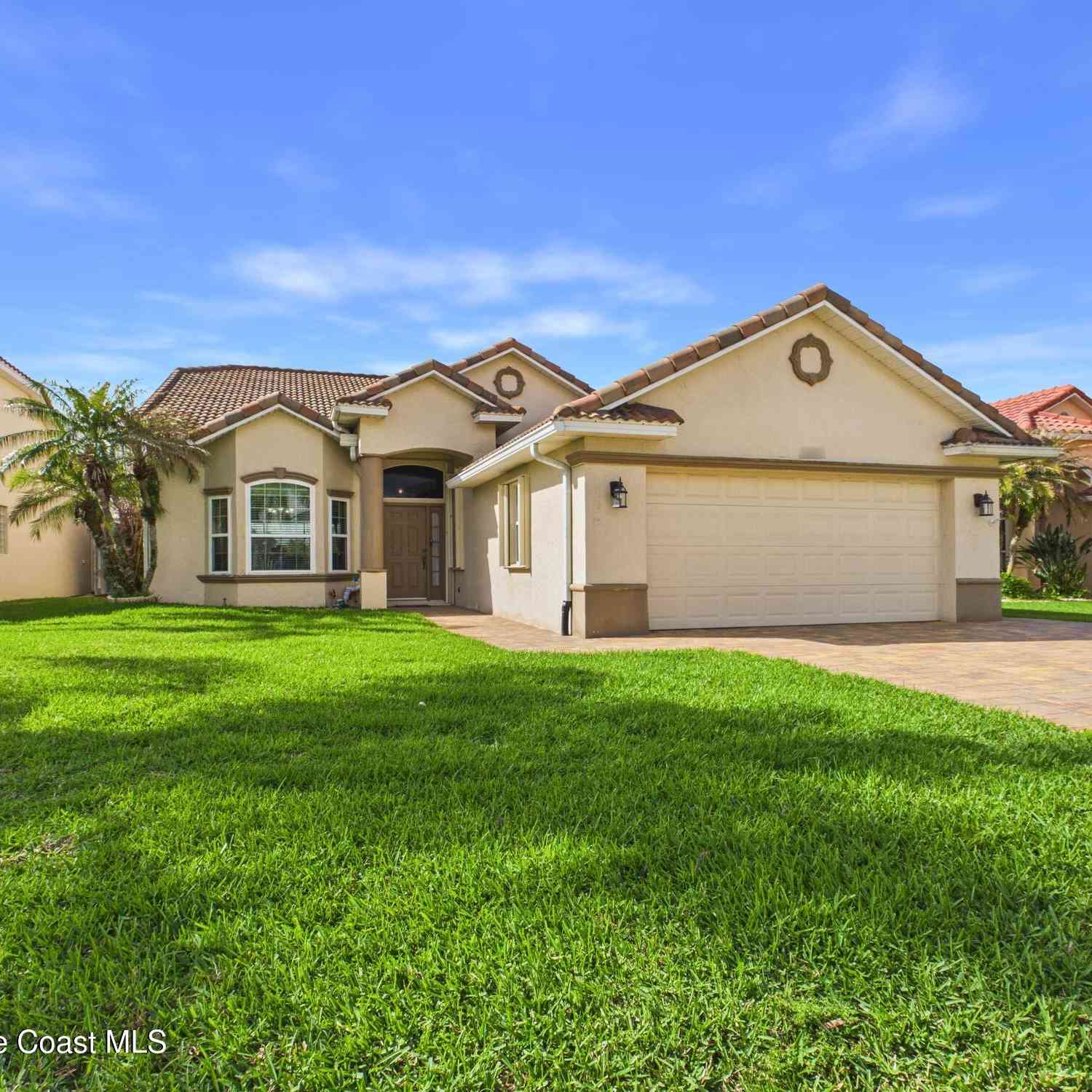 Homes For Sale - 1007 Wimbledon Drive<br/> Melbourne, FL 32940