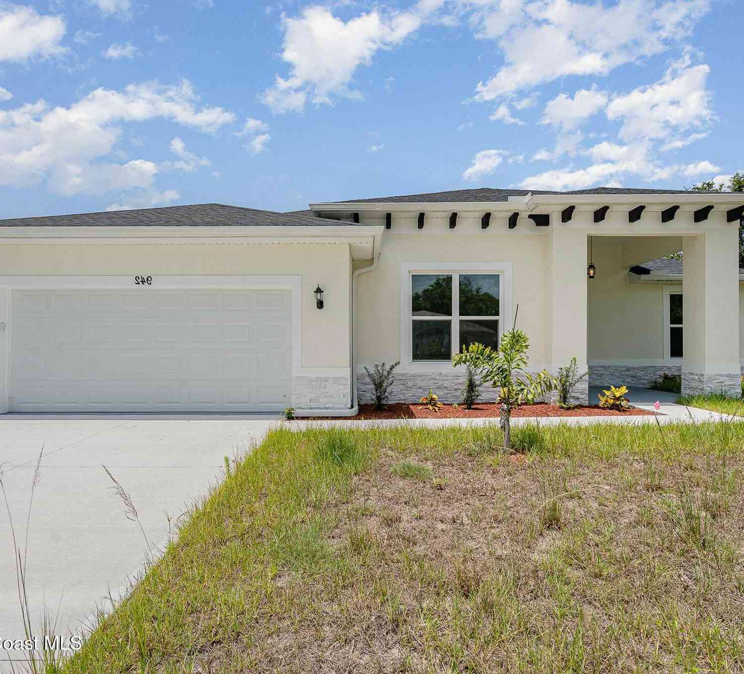 Homes For Sale - 296 Delake Road<br/> Palm Bay, FL 32907