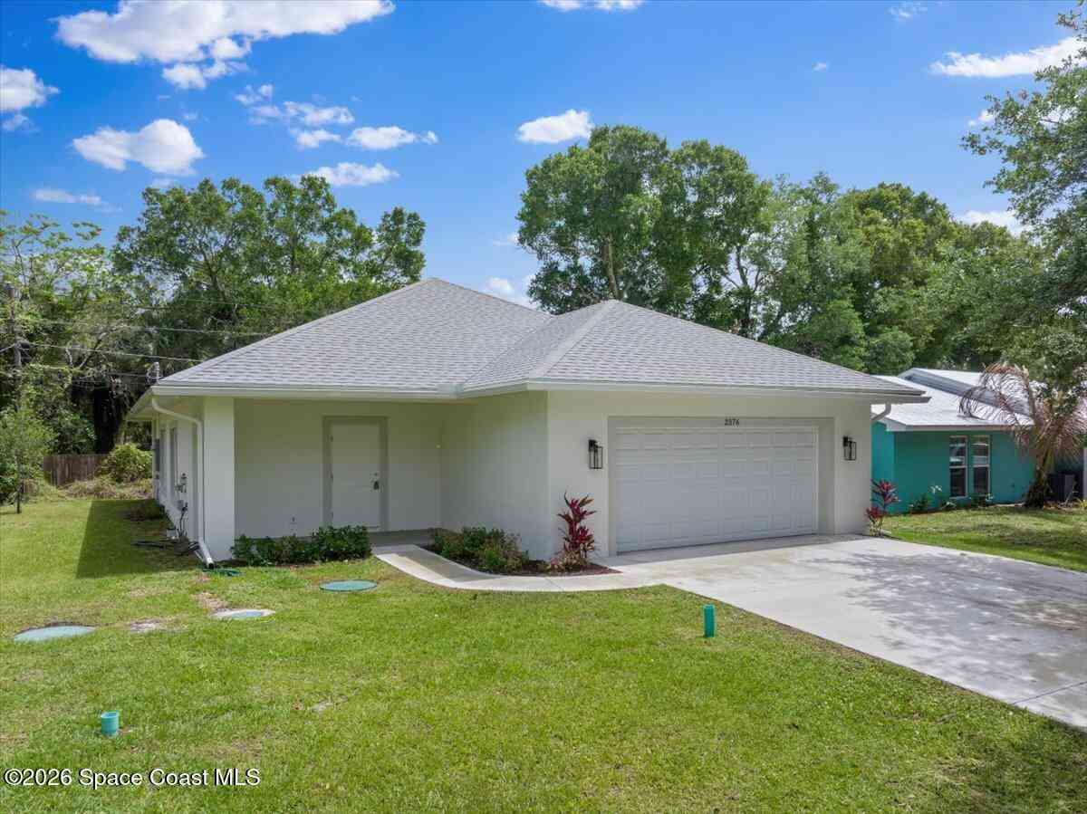 Homes For Sale - 2376 28th Avenue<br/> Vero Beach, FL 32968