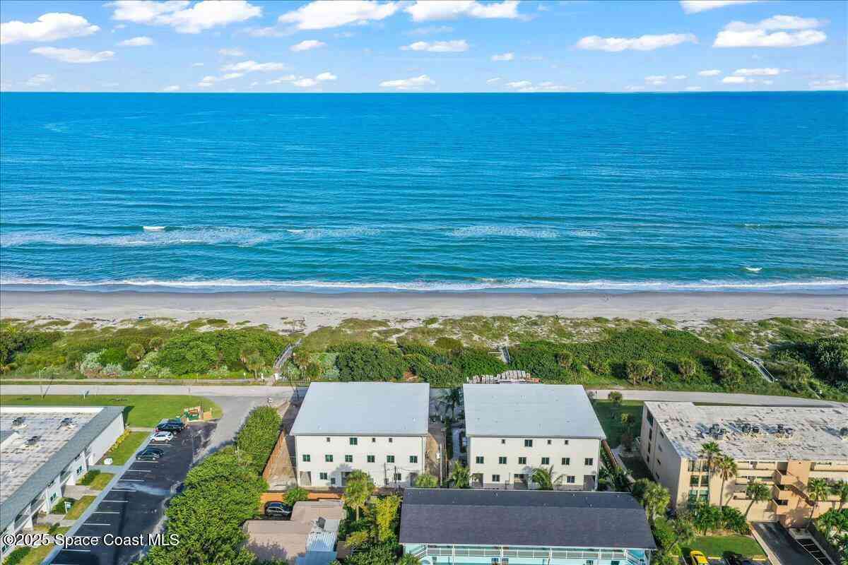 Townhouse For Sale - 1006 Wave Crest Avenue<br/> Indialantic, FL 32903