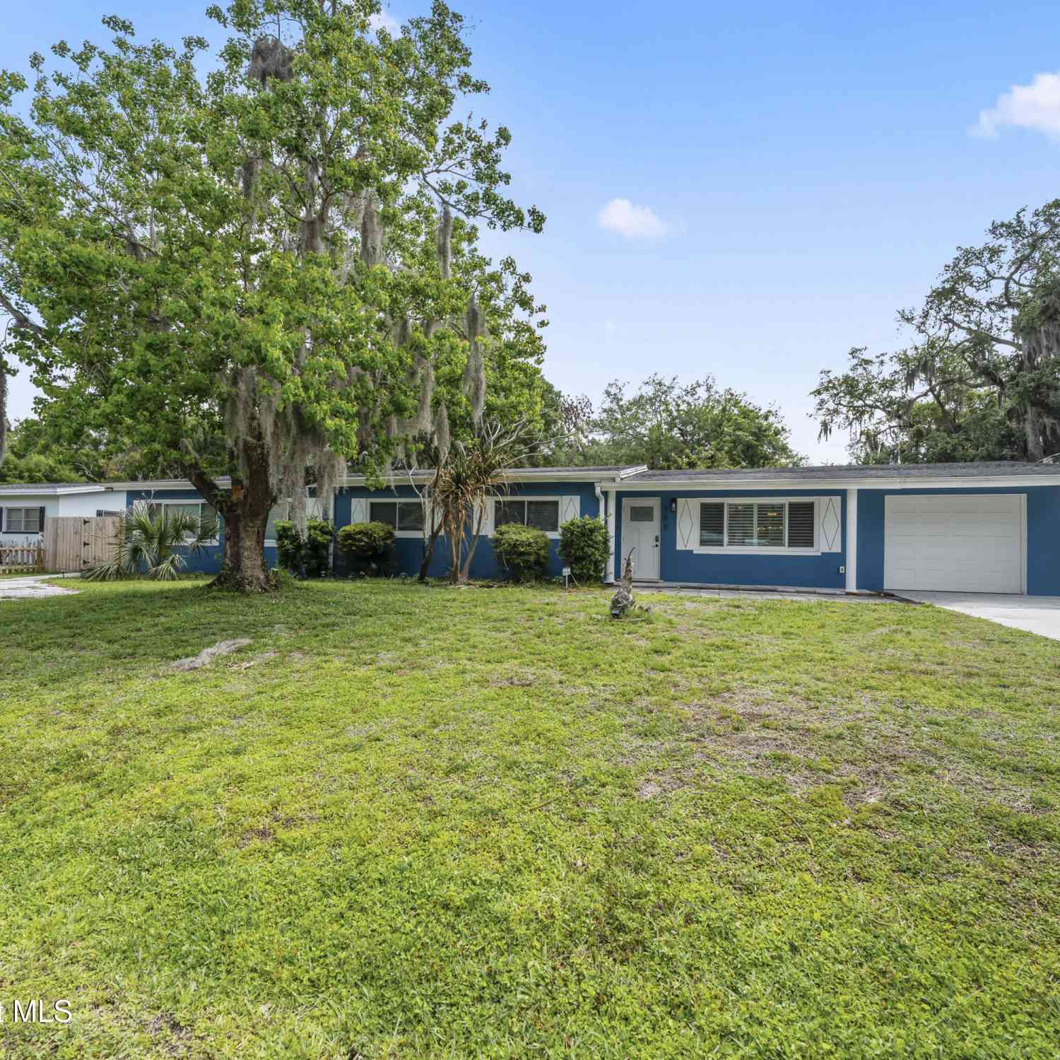 Homes For Sale - 157 E Laila Drive<br/> Brevard County, West Melbourne, FL 32904
