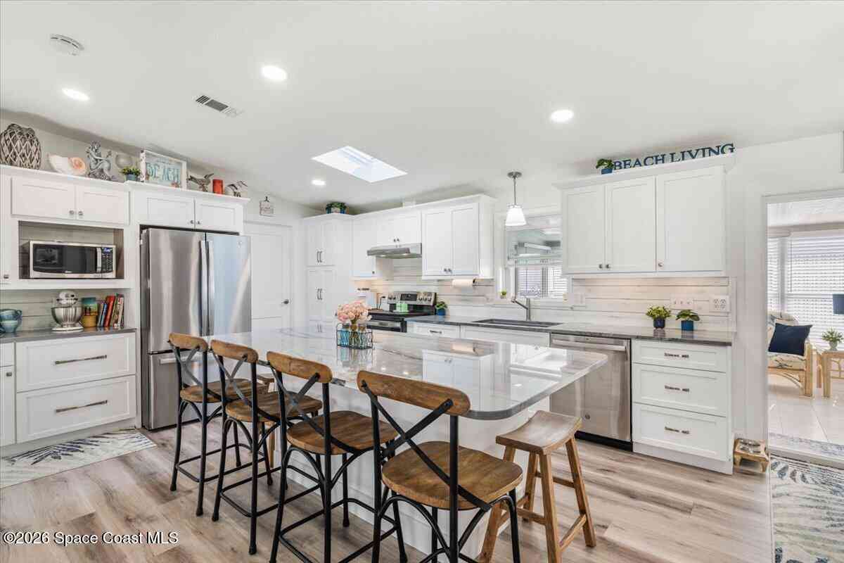 Mobile Home For Sale - 487 N Marlin Circle<br/> Barefoot Bay, FL 32976