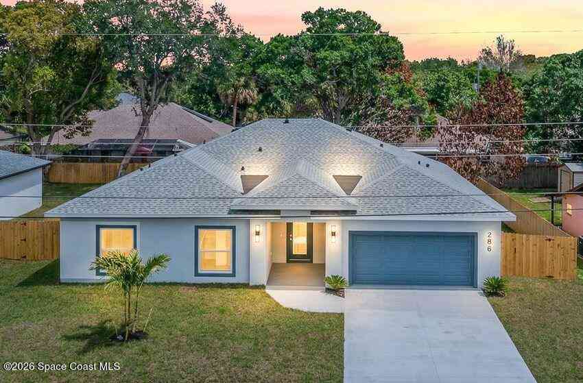 Homes For Sale - 286 Dorset Drive<br/> Brevard County, West Melbourne, FL 32904