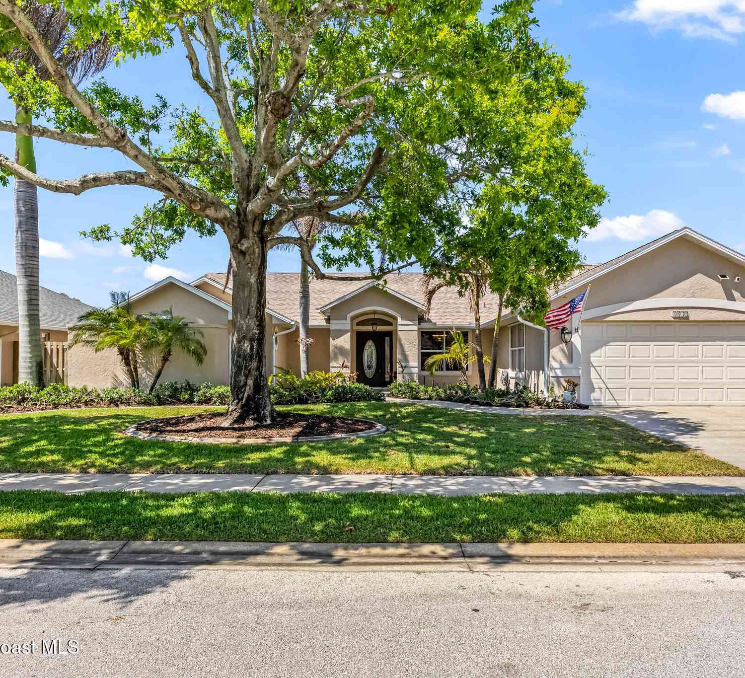 Homes For Sale - 1812 Woodberry Circle<br/> Melbourne, FL 32935