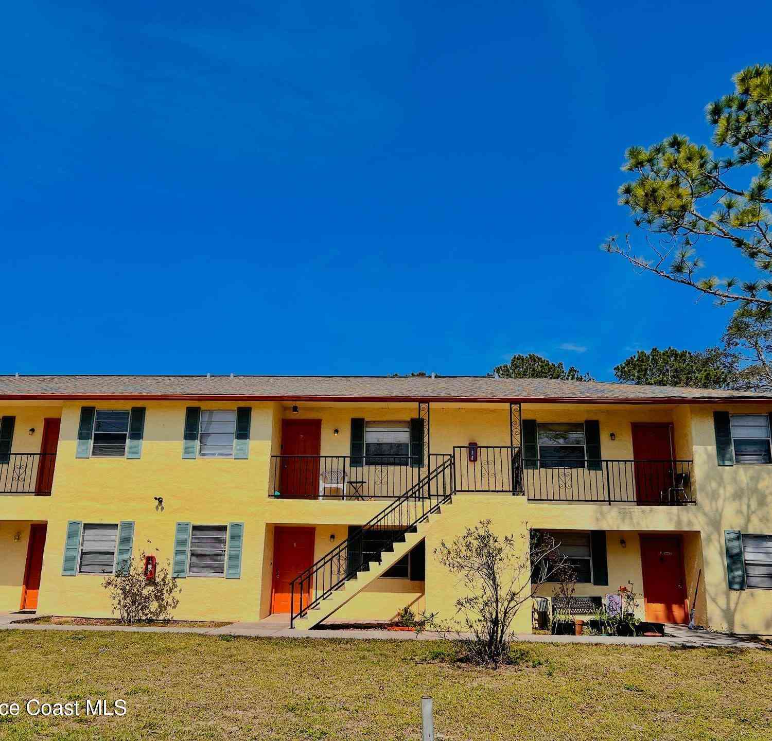 Condo For Rent - 2190 Knox Mcrae Drive #APT F<br/> Titusville, FL 32780