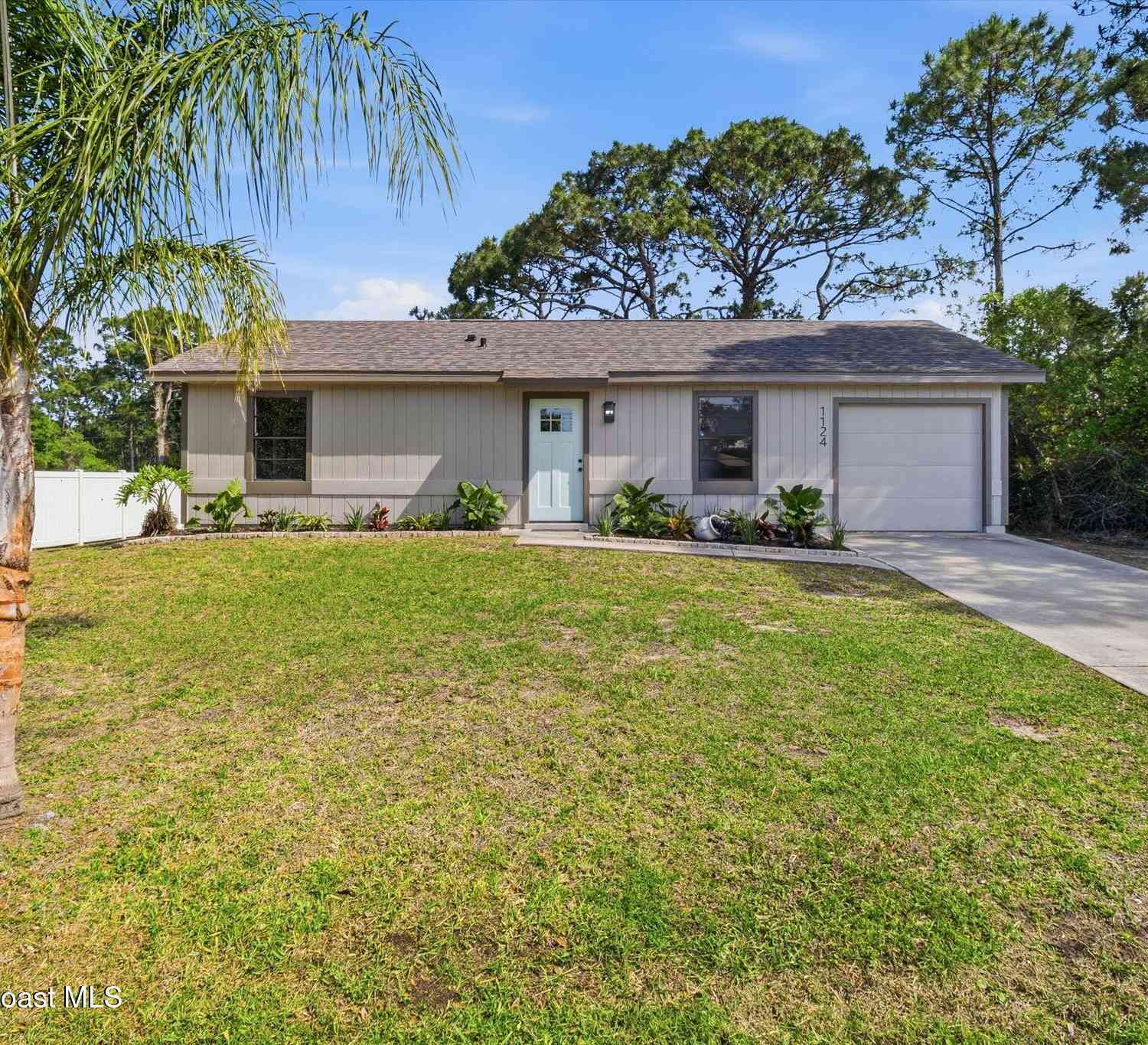 Homes For Sale - 1124 Wyoming Drive<br/> Palm Bay, FL 32909