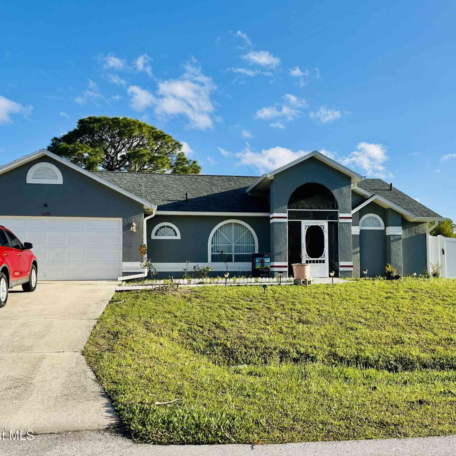 Homes For Sale - 1098 Falconer Street<br/> Palm Bay, FL 32907