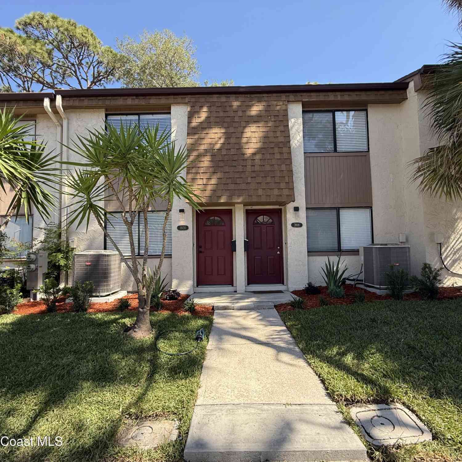 Townhouse For Sale - 3920 Mount Vernon Avenue<br/> Titusville, FL 32780