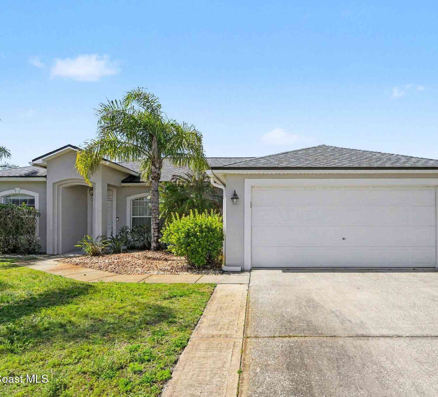 Homes For Sale - 5350 Cinnamon Fern Boulevard<br/> Cocoa, FL 32927