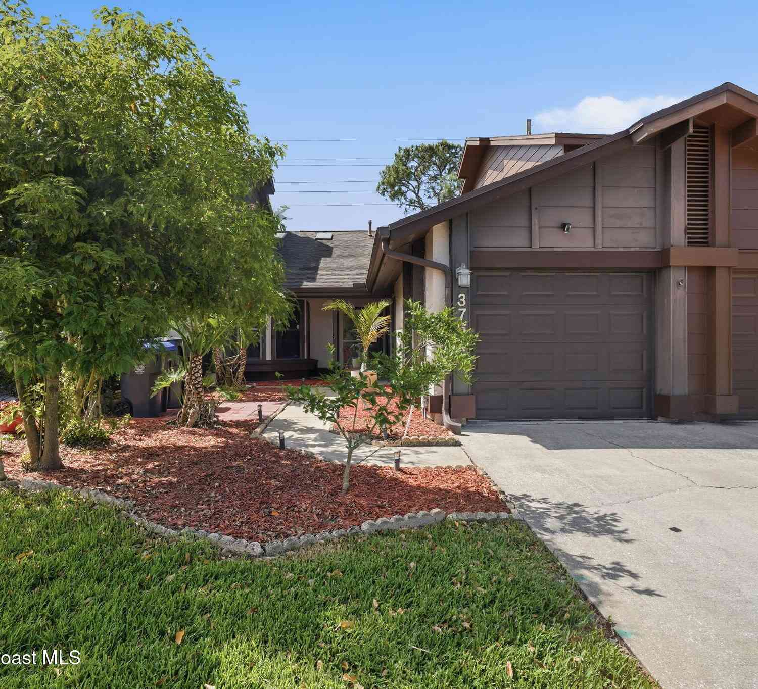 Townhouse For Sale - 3764 Sawgrass Drive<br/> Titusville, FL 32780
