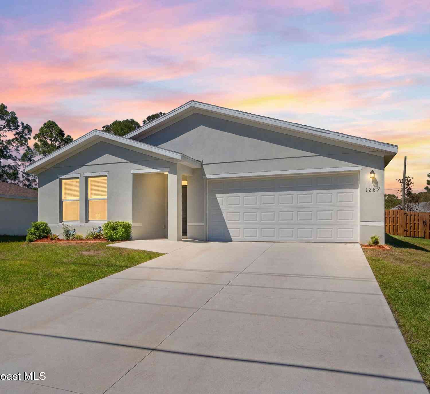 Homes For Sale - 1287 Seabold Road<br/> Palm Bay, FL 32908