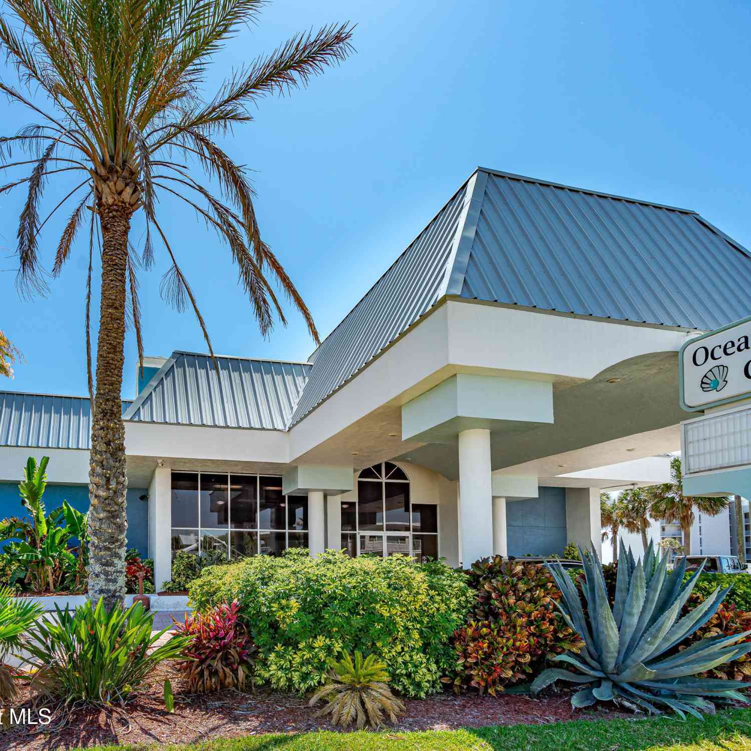 Condo For Sale - 935 N Atlantic Avenue #112<br/> Daytona Beach, FL 32118